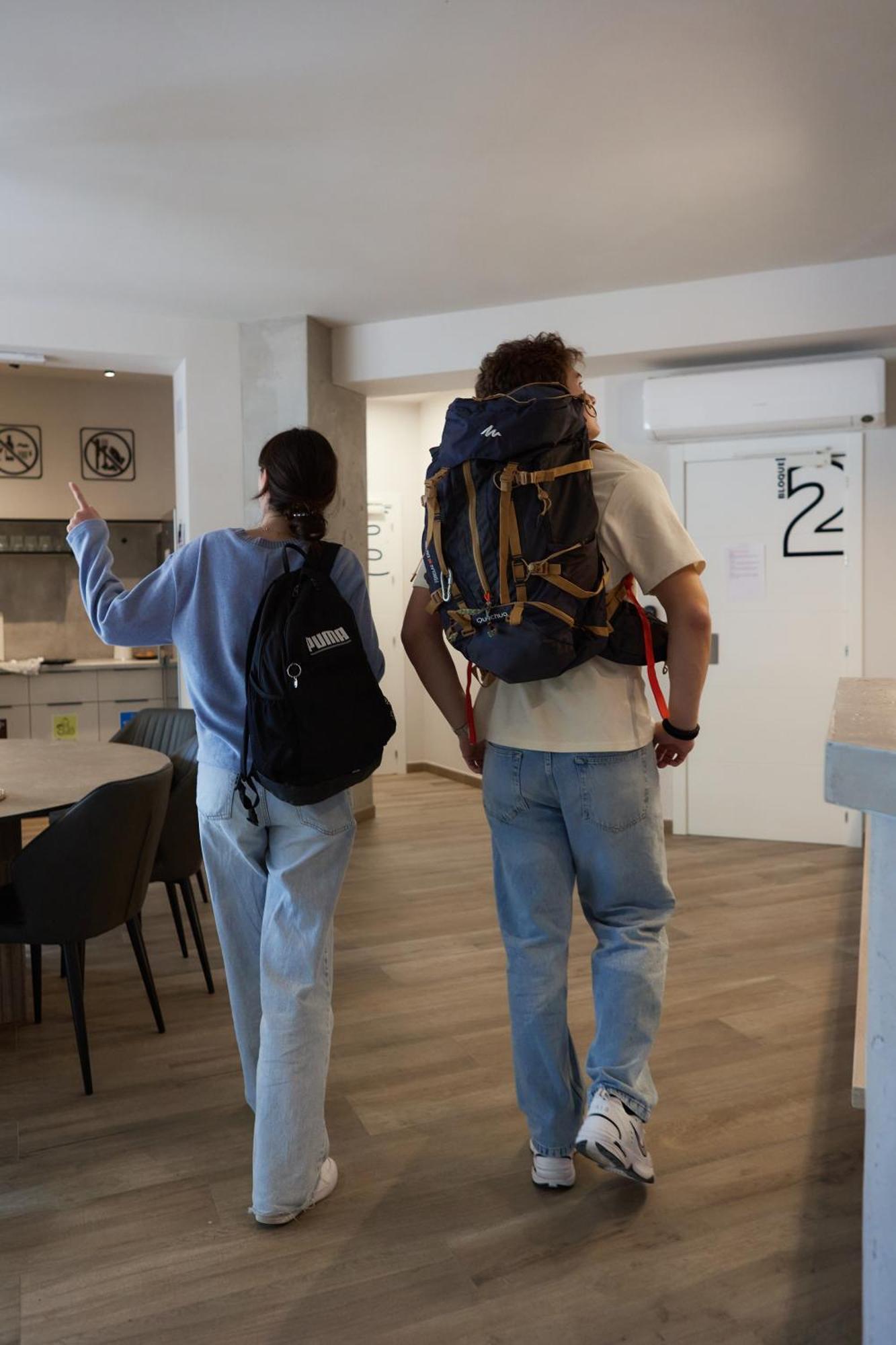 Hostel Dos Estaciones - Free Towels, Coffee & Tea, Remote Check-In Alicante Esterno foto