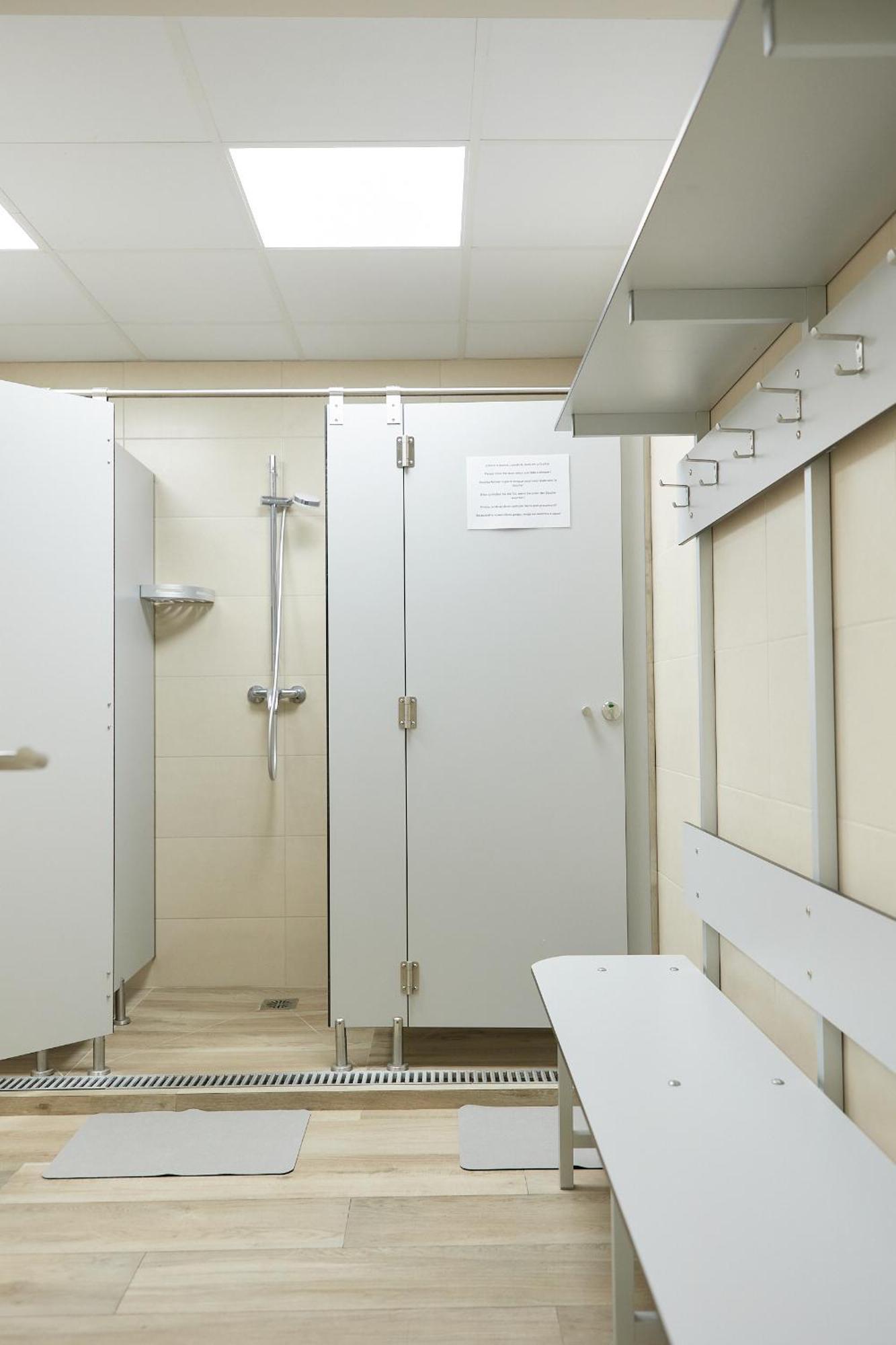 Hostel Dos Estaciones - Free Towels, Coffee & Tea, Remote Check-In Alicante Esterno foto